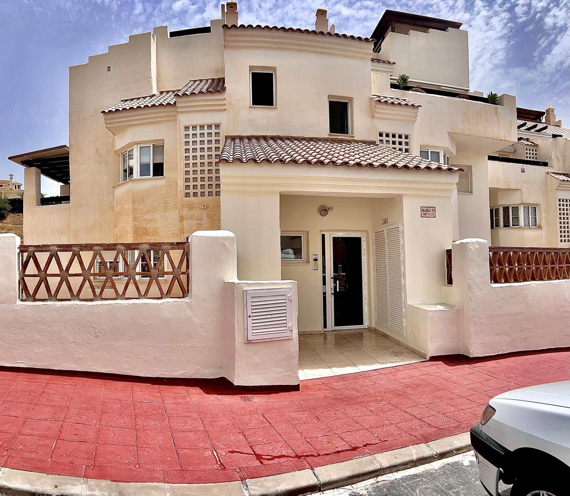 Beautiful Apartment With Pools, Playground And Paddle Tennis - Family Friendly And Near Vithas Hospital - Free Parking In Garage Бенальмадена Экстерьер фото