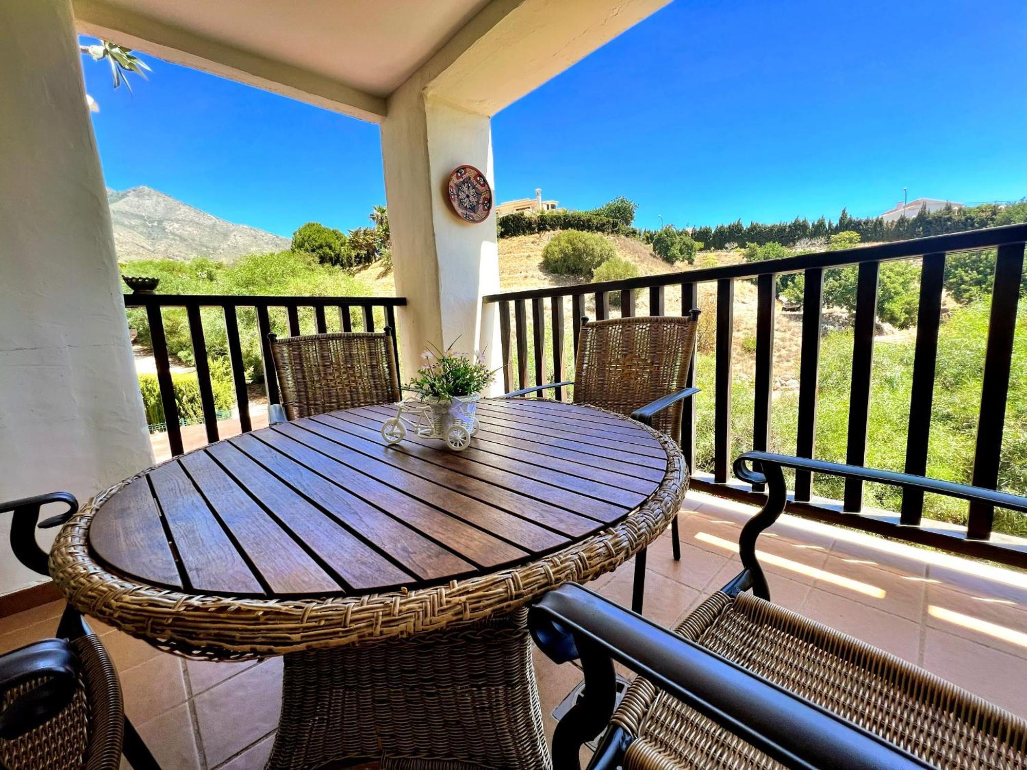 Beautiful Apartment With Pools, Playground And Paddle Tennis - Family Friendly And Near Vithas Hospital - Free Parking In Garage Бенальмадена Экстерьер фото