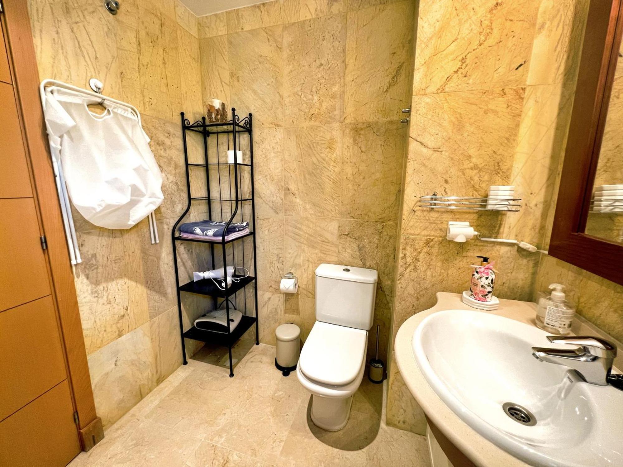 Beautiful Apartment With Pools, Playground And Paddle Tennis - Family Friendly And Near Vithas Hospital - Free Parking In Garage Бенальмадена Экстерьер фото