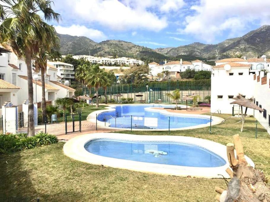 Beautiful Apartment With Pools, Playground And Paddle Tennis - Family Friendly And Near Vithas Hospital - Free Parking In Garage Бенальмадена Экстерьер фото